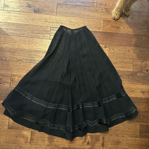 Antique mesh Black faux Button-Down Skirt - Picture 2 of 9